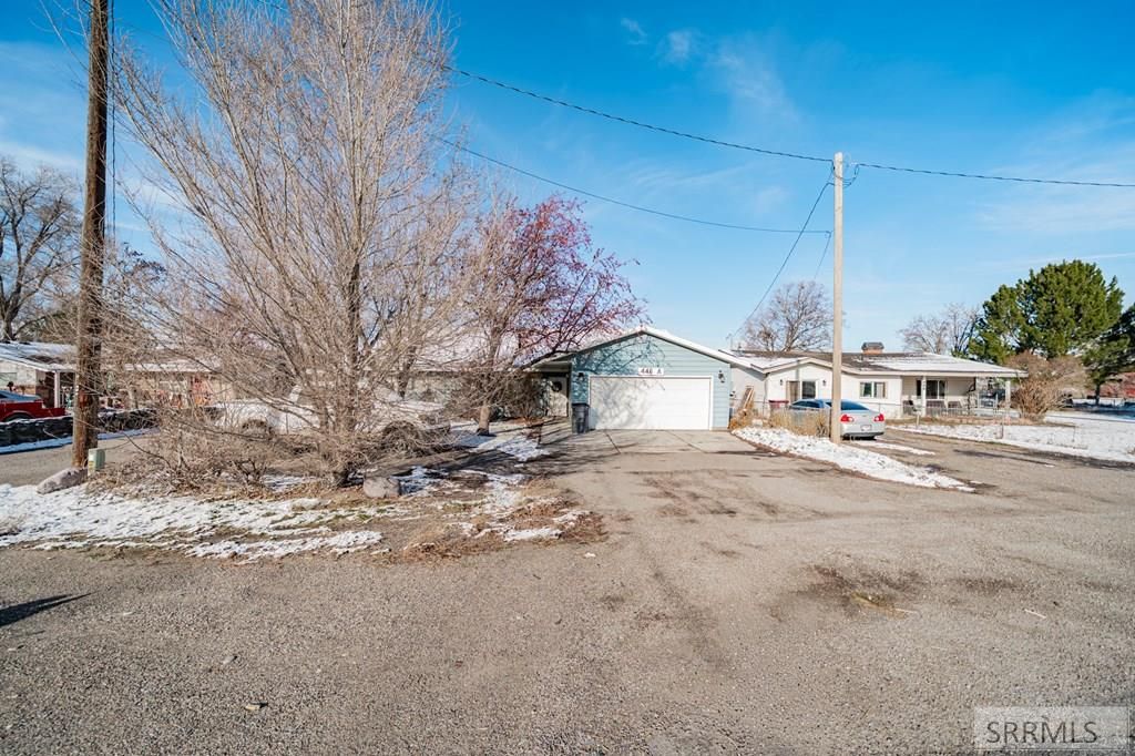 Image 3 of property listing at 446 W Hwy 39 # A, Blackfoot, ID 83221