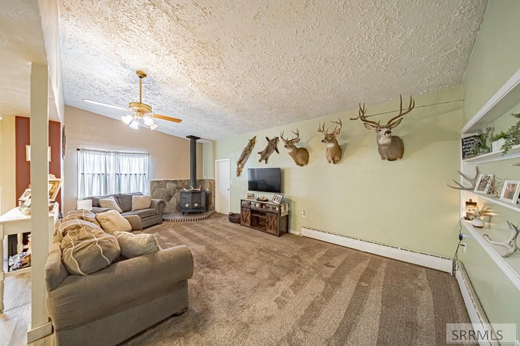 Image 8 of property listing at 446 W Hwy 39 # A, Blackfoot, ID 83221