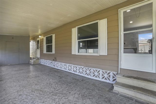 5705 HOLIDAY PARK BOULEVARD, North Port, FL 34287