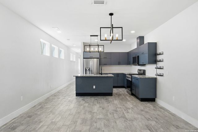 344 Claremont, San Antonio, TX 78209