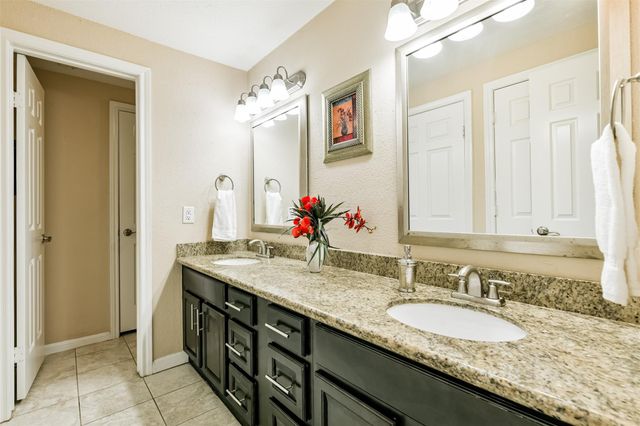 2255 Braeswood Park 183, Houston, TX 77030