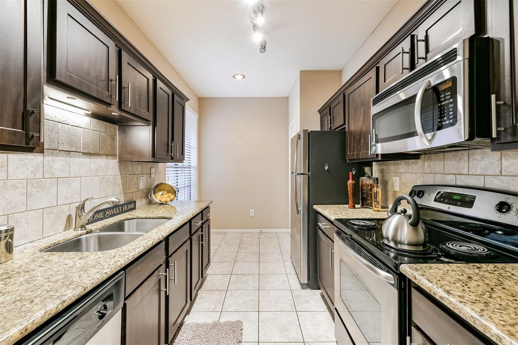 2255 Braeswood Park 183, Houston, TX 77030