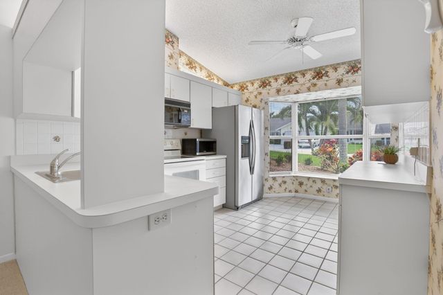 10819 SE Sea Pines Circle, Hobe Sound, FL 33455