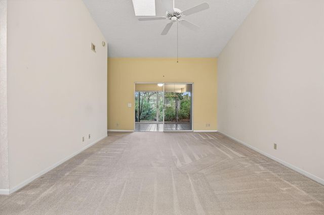 10819 SE Sea Pines Circle, Hobe Sound, FL 33455