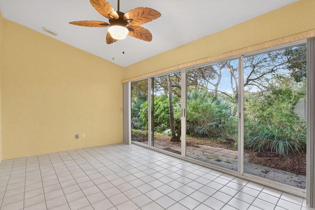10819 SE Sea Pines Circle, Hobe Sound, FL 33455