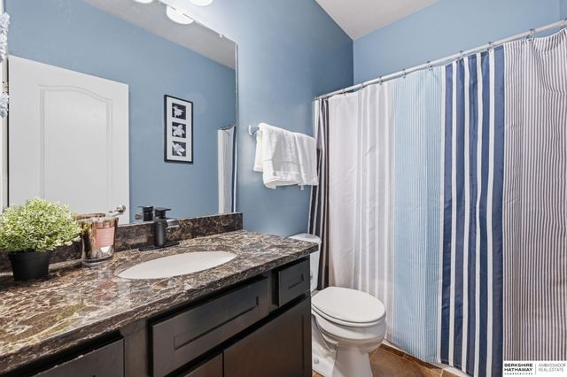 7513 N 90th Street, Omaha, NE 68122