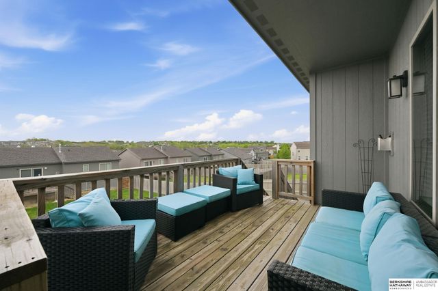 7513 N 90th Street, Omaha, NE 68122