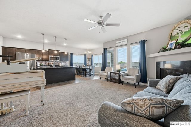 7513 N 90th Street, Omaha, NE 68122