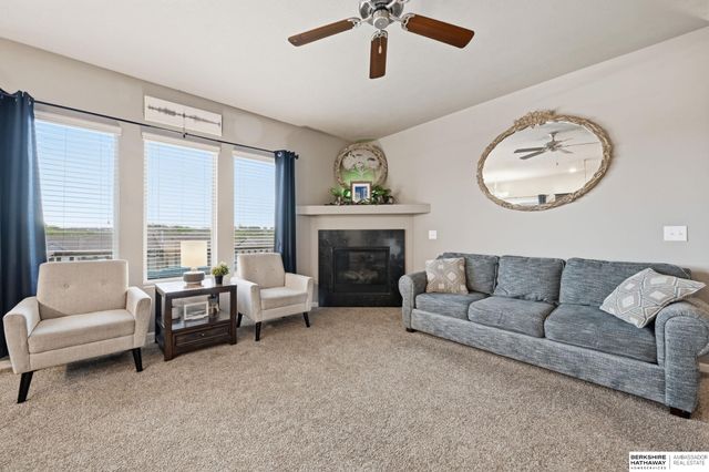 7513 N 90th Street, Omaha, NE 68122