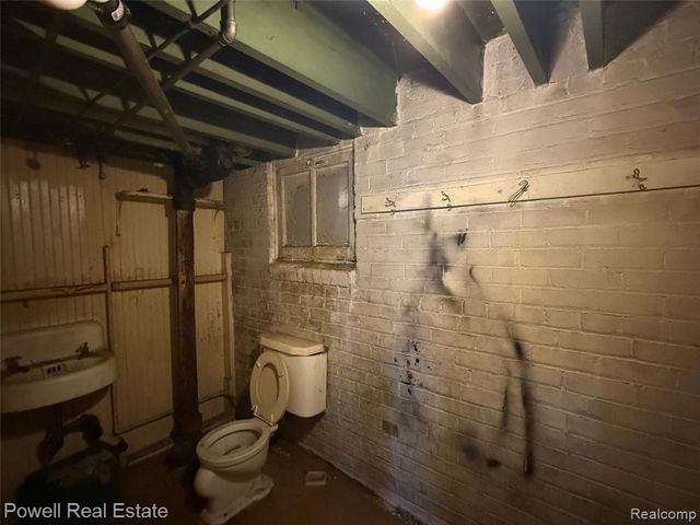 13659 Linnhurst Street, Detroit, MI 48205
