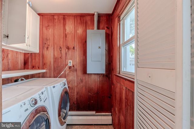 1474 BURLEIGH AVE, Cape May Court House, NJ 08210