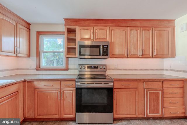 1474 BURLEIGH AVE, Cape May Court House, NJ 08210