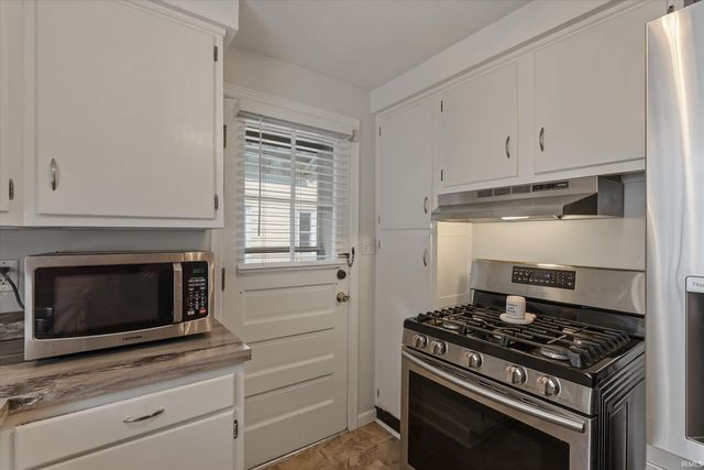 1430 E Monroe Street, South Bend, IN 46615
