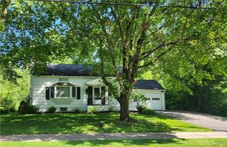 70 West Elizabeth Street, Skaneateles, NY 13152