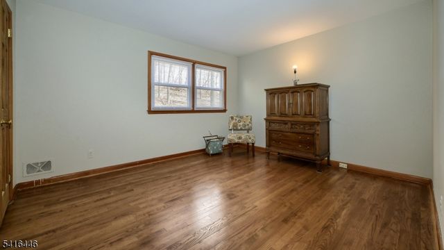 96 Lions Head Dr, Wayne Twp., NJ 07470