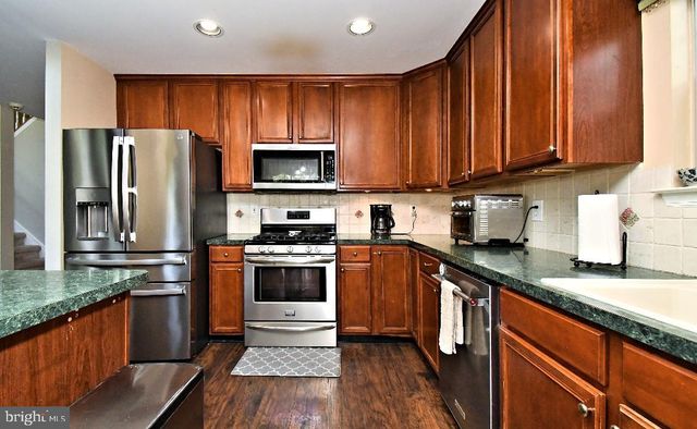 1861 CREEKVIEW LN, Jamison, PA 18929