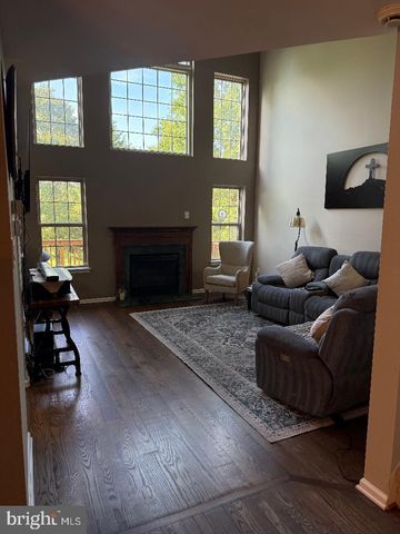 1861 CREEKVIEW LN, Jamison, PA 18929