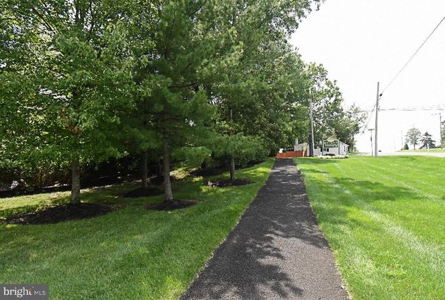 1861 CREEKVIEW LN, Jamison, PA 18929