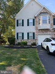 1861 CREEKVIEW LN, Jamison, PA 18929