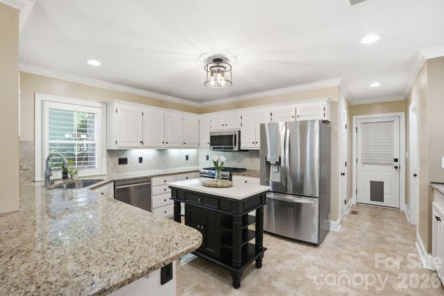 8916 Oxfordshire Court, Huntersville, NC 28078