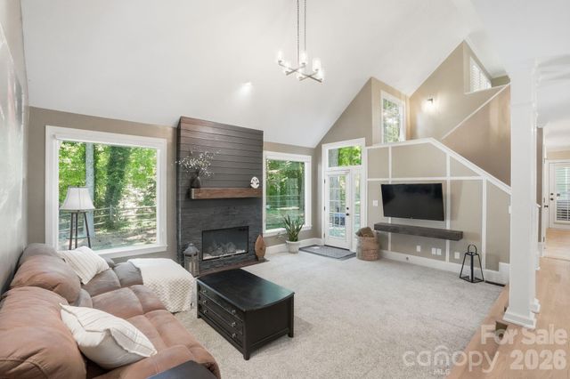 8916 Oxfordshire Court, Huntersville, NC 28078