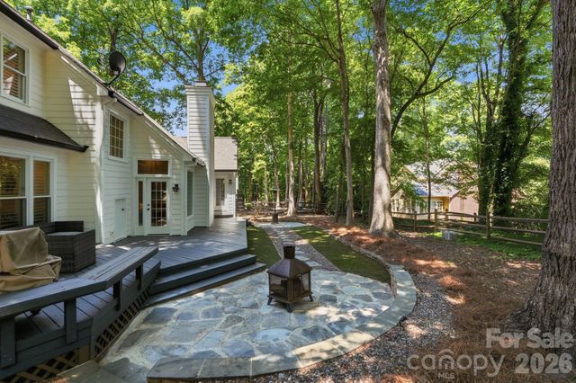 8916 Oxfordshire Court, Huntersville, NC 28078