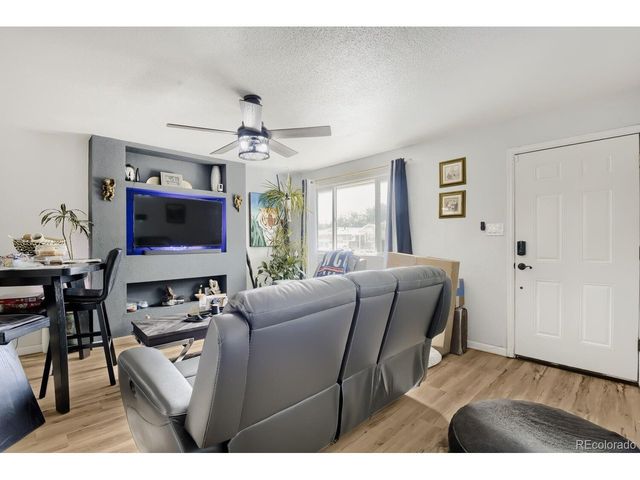 5388 Billings St, Denver, CO 80239
