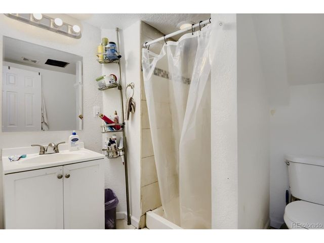 5388 Billings St, Denver, CO 80239