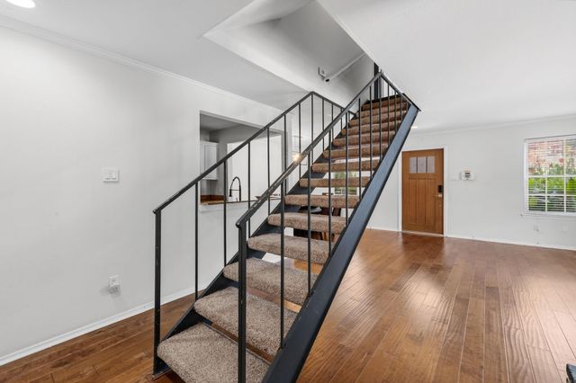 5534 Beverlyhill Street 8, Houston, TX 77056