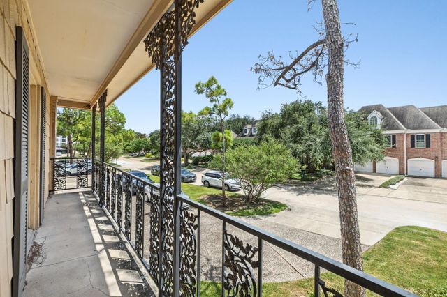 5534 Beverlyhill Street 8, Houston, TX 77056