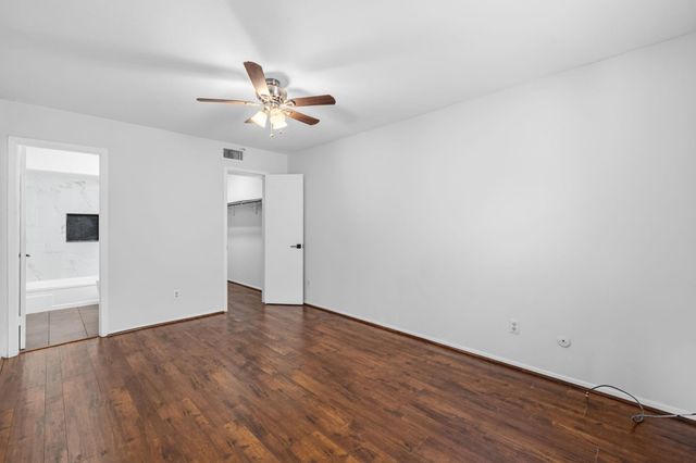 5534 Beverlyhill Street 8, Houston, TX 77056