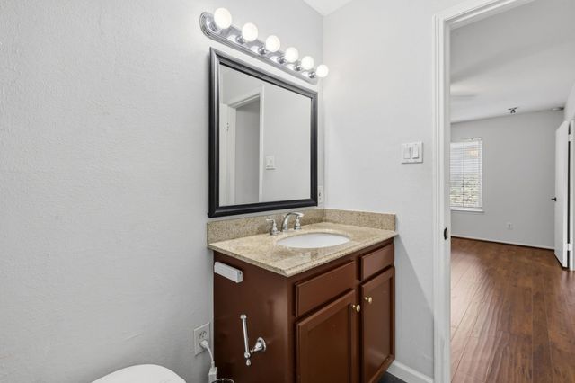 5534 Beverlyhill Street 8, Houston, TX 77056