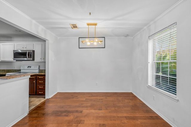 5534 Beverlyhill Street 8, Houston, TX 77056