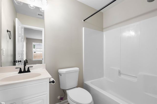 411 Portifino Court, Boiling Springs, SC 29316