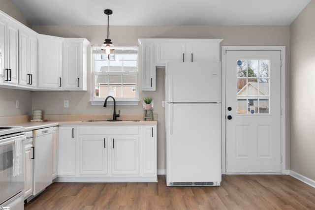 411 Portifino Court, Boiling Springs, SC 29316