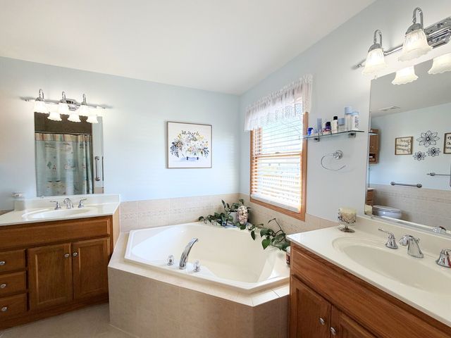 1425 Argyle Lane N, Bourbonnais, IL 60914