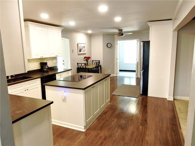 5025 Greentree Trail, South Fulton, GA 30349