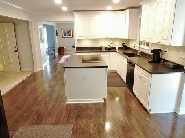 5025 Greentree Trail, South Fulton, GA 30349