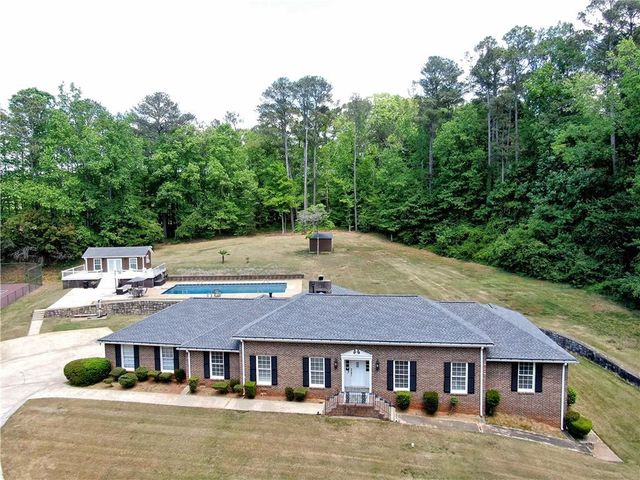 5025 Greentree Trail, South Fulton, GA 30349