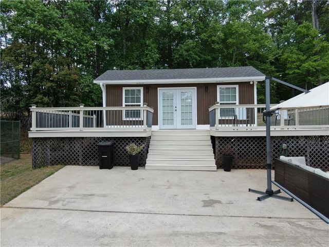 5025 Greentree Trail, South Fulton, GA 30349