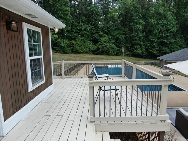 5025 Greentree Trail, South Fulton, GA 30349