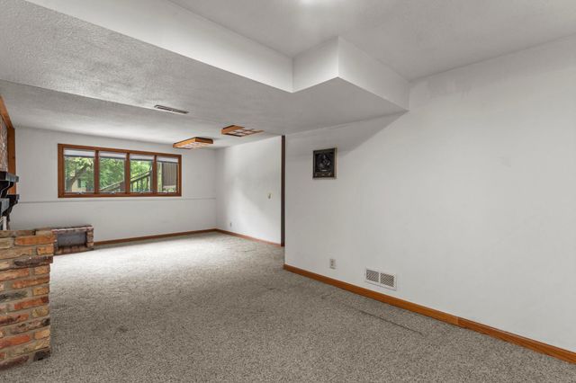 17595 Italy Court, Lakeville, MN 55044