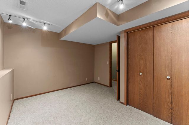 17595 Italy Court, Lakeville, MN 55044
