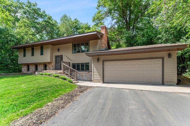 17595 Italy Court, Lakeville, MN 55044