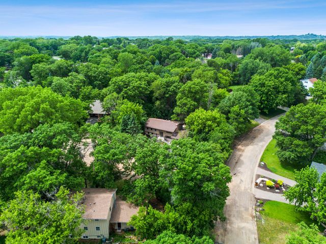 17595 Italy Court, Lakeville, MN 55044