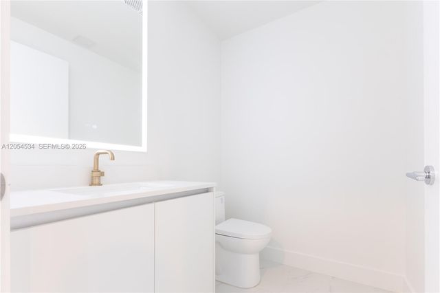700 NE 24th St 4101, Miami, FL 33137