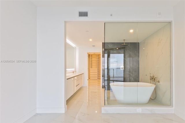 700 NE 24th St 4101, Miami, FL 33137