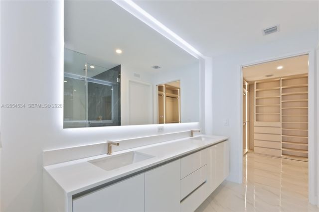 700 NE 24th St 4101, Miami, FL 33137