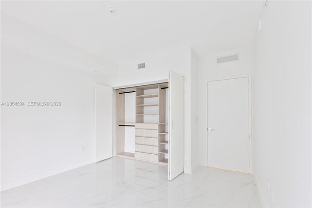 700 NE 24th St 4101, Miami, FL 33137