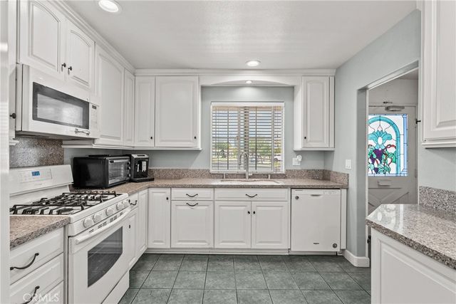 2691 Grayson Court, Simi Valley, CA 93065